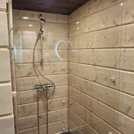 Vakantiehuis Arctic River View *